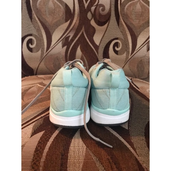 Adizero mint coloured sneakers 👟 - Picture 3 of 3